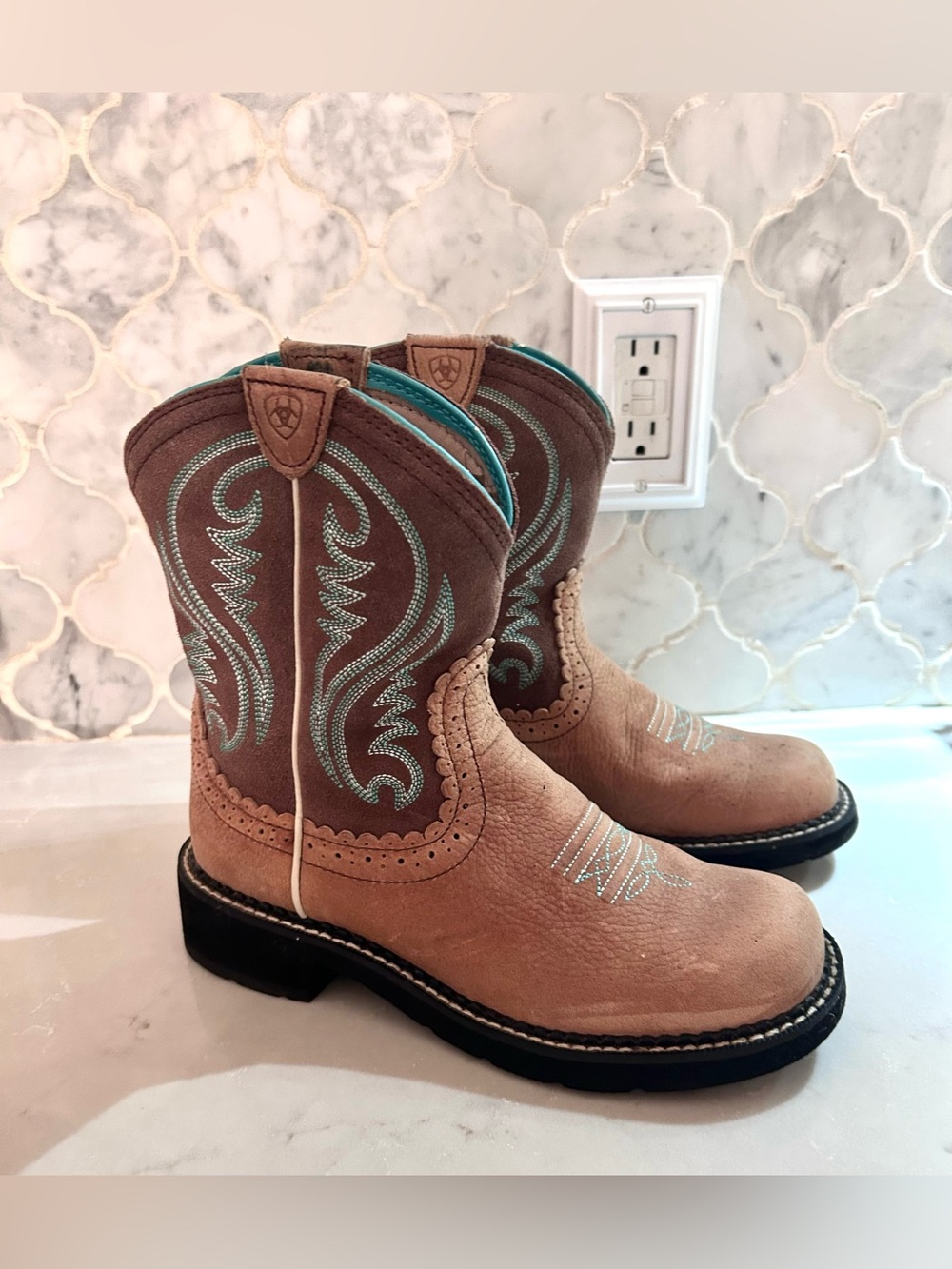 Ariat Women’s Western Cowboy Boots with Turquoise Stitching